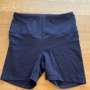 Women’s polyester and spandex bike shorts, size medium